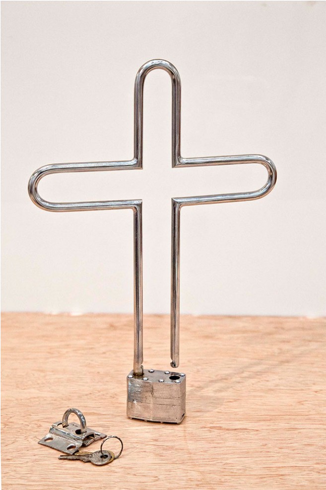 Faith, 2013 / Nickel-plated metal and padlock / 31 x 22 x 3 cm
