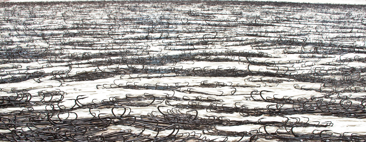 Isla (see-escape), 2010 / Oil, fish-hooks and nails on panel of jute and plywood / 269 x 800 x 10 cm