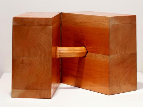 In love (after Brancusi), 2004-2007 / Wood and hinge / 25 x 25 x 25 cm