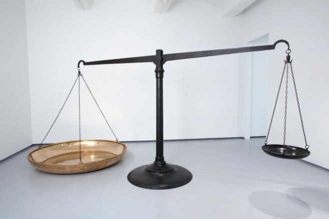 Status Quo (Reality and Idealism), 2010 / Bronze cast / 180 x 400 x 200 cm 